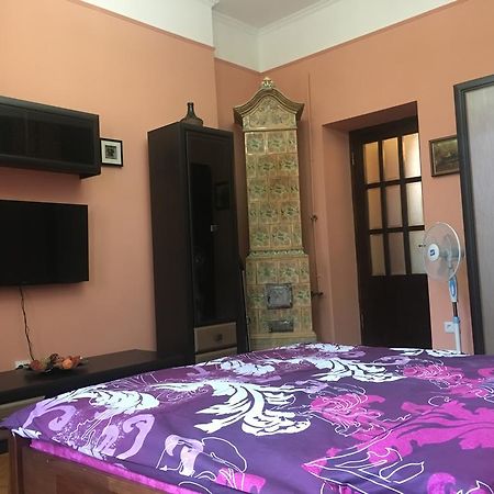 1 Starodubska Apartment Lviv Dış mekan fotoğraf