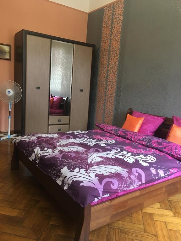 1 Starodubska Apartment Lviv Dış mekan fotoğraf